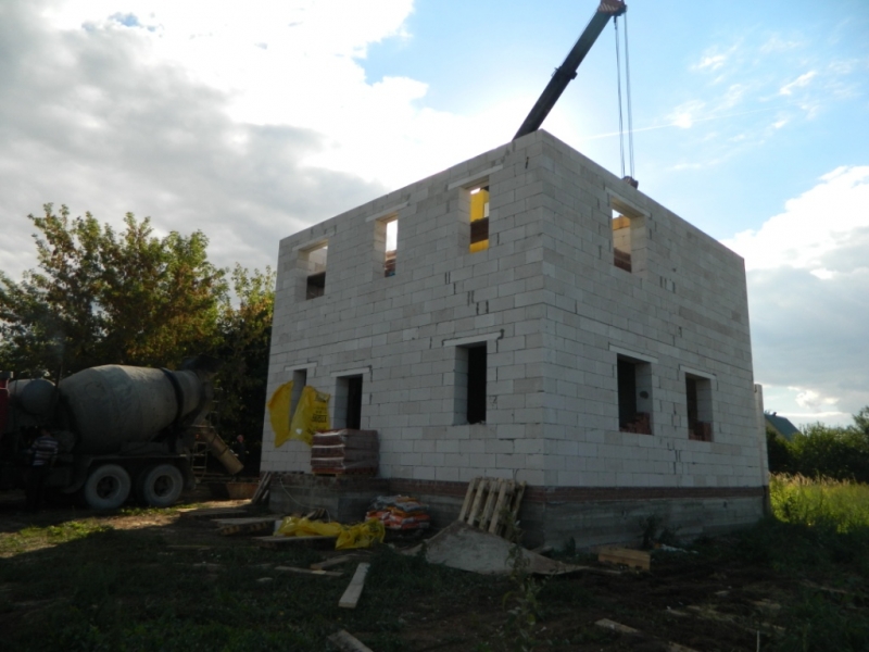 Строительство дома из газобетонных блоков YTONG от фундамента до крыши