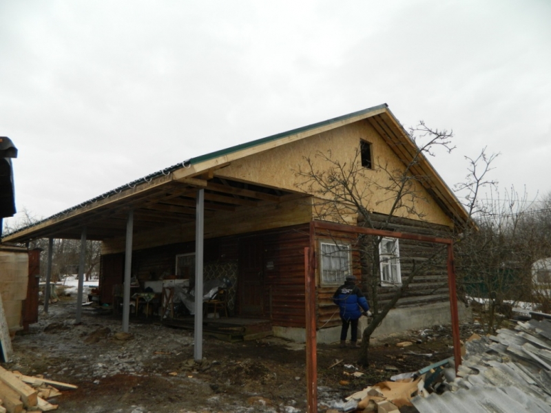 Замена старой крыши деревянного дома в Кашире